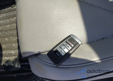 2021 Acura Rdx Advance Package/Pmc Edition z USA, uszkodzony, nr VIN 5J8TC2H75ML030537